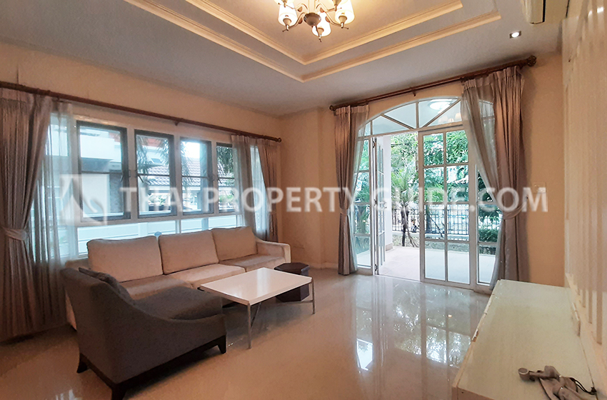 House with Shared Pool in Other 